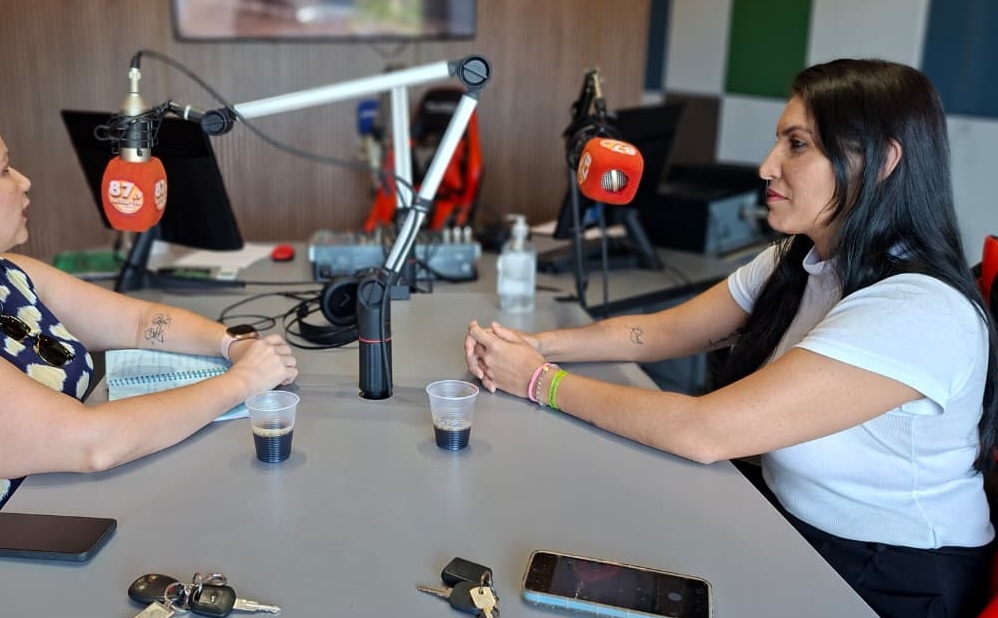 Educadora Física Emanuelli Martins da E-Multi